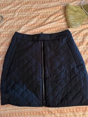 Athleta quilted Zip-Front Skirt